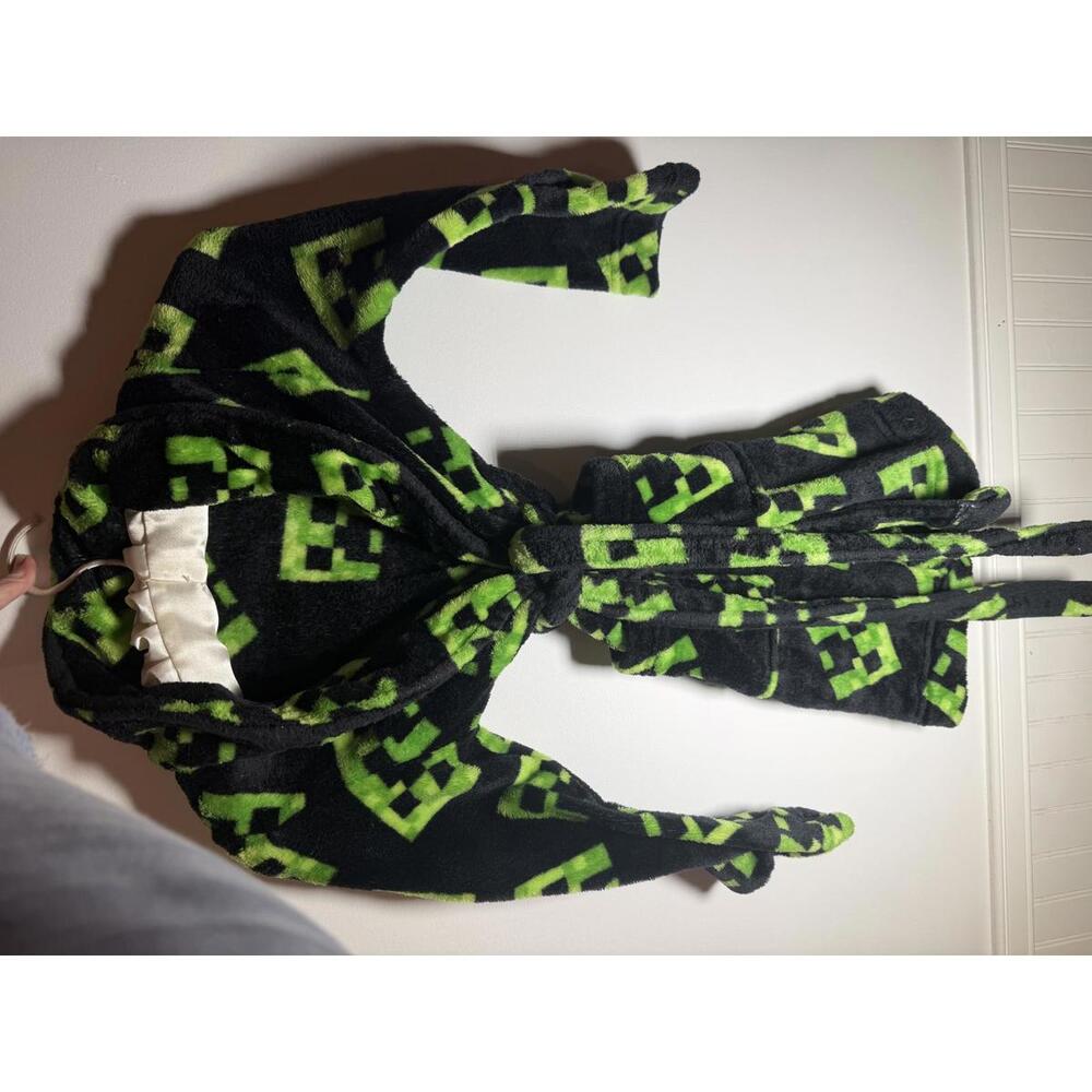 Minecraft Creeper Kids Bathrobe‎ Size 6 - Great Robe!